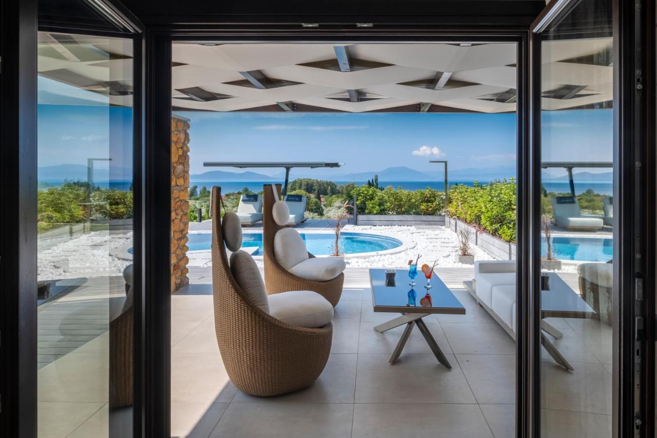 Iakovakis Suites & Spa Koropi Bagian luar foto