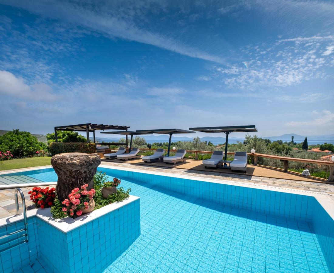 Iakovakis Suites & Spa Koropi Bagian luar foto