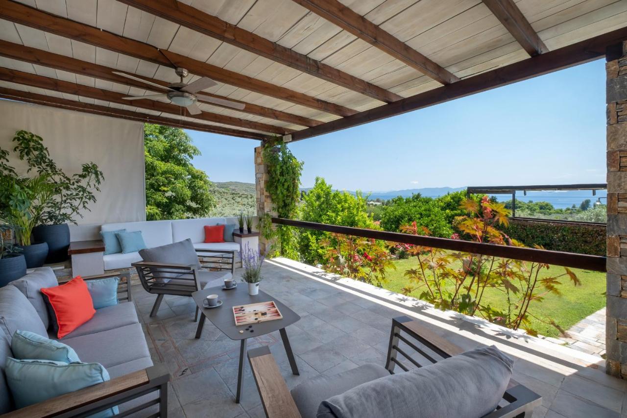 Iakovakis Suites & Spa Koropi Bagian luar foto