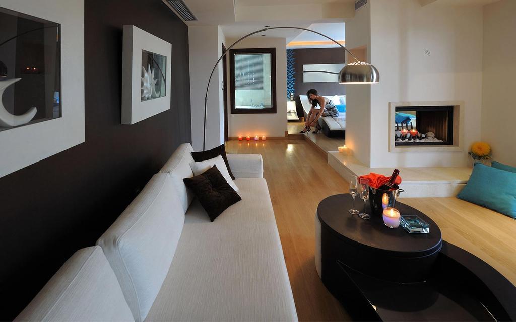 Iakovakis Suites & Spa Koropi Bagian luar foto