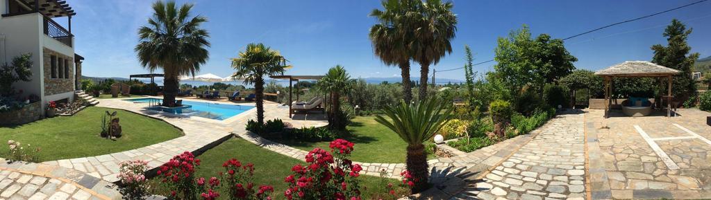 Iakovakis Suites & Spa Koropi Bagian luar foto