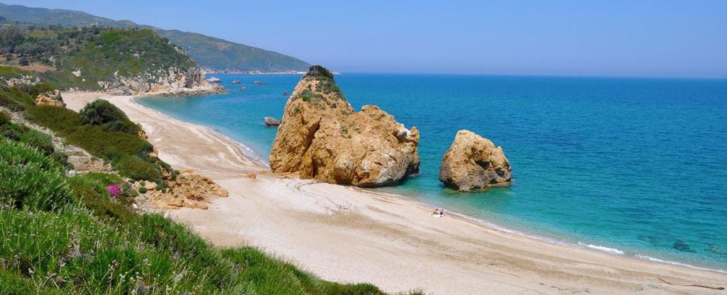 Iakovakis Suites & Spa Koropi Bagian luar foto