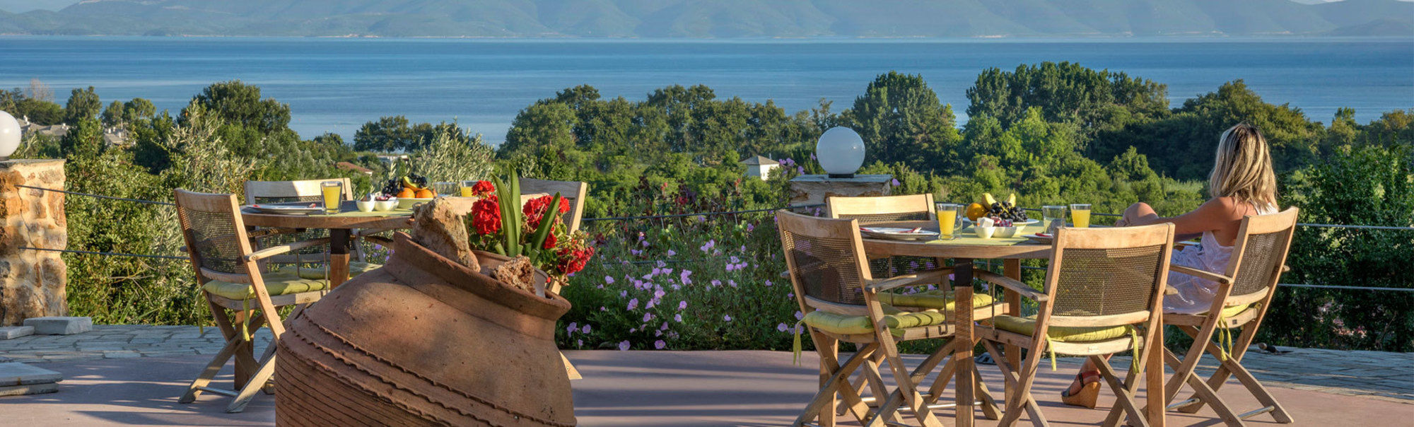 Iakovakis Suites & Spa Koropi Bagian luar foto