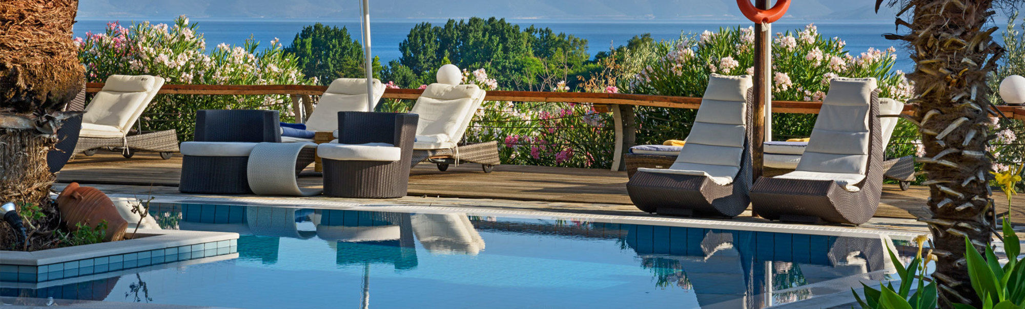 Iakovakis Suites & Spa Koropi Bagian luar foto