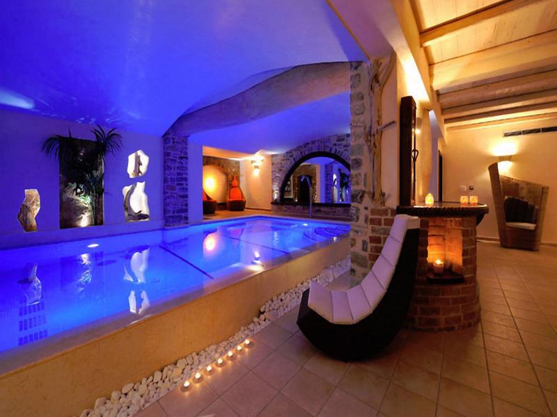 Iakovakis Suites & Spa Koropi Bagian luar foto